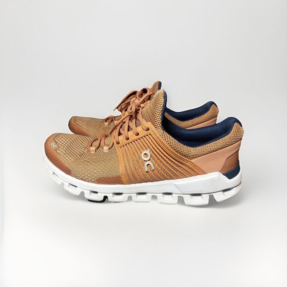 on clouds Shoes - WOMEN ON CLOUDTEC SWISS ENGINEERING HELION SZ8(M) RUNNING SHOES PRE OWNED.L10